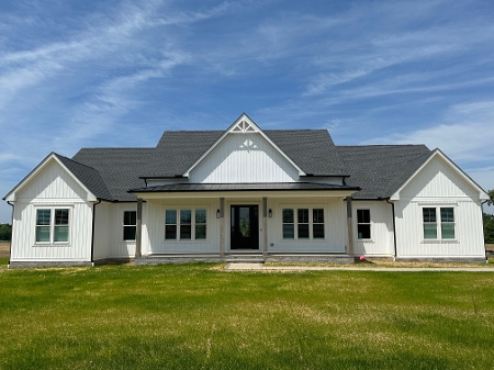 RB-165-Modern Farm House